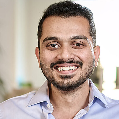  Nikhil Acharya