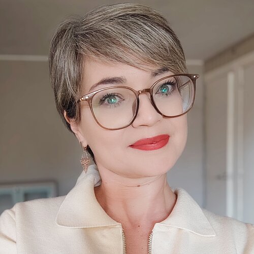  Almira Zainutdinova